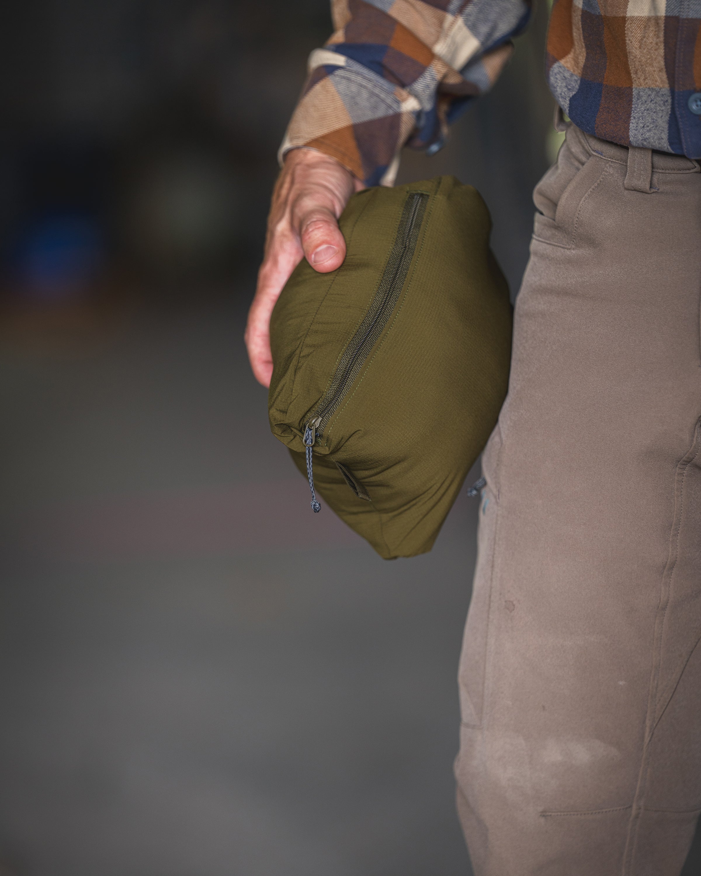 Transit Packable Hooded Jacket | Dark Army/Army - Image 10