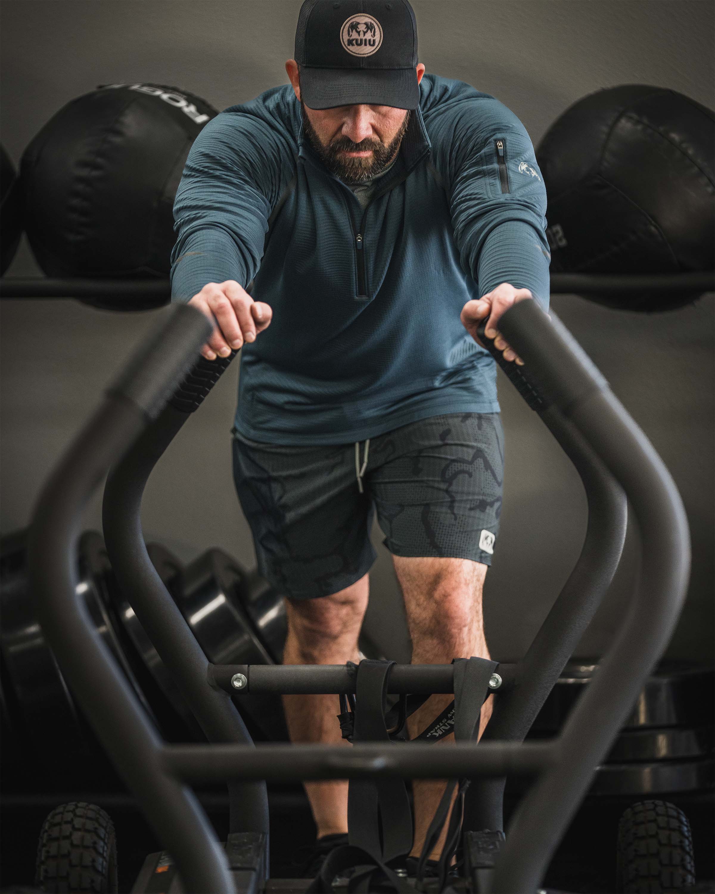 EnduroTrainer 7″ Short | Dark Iron Tonal - Image 7
