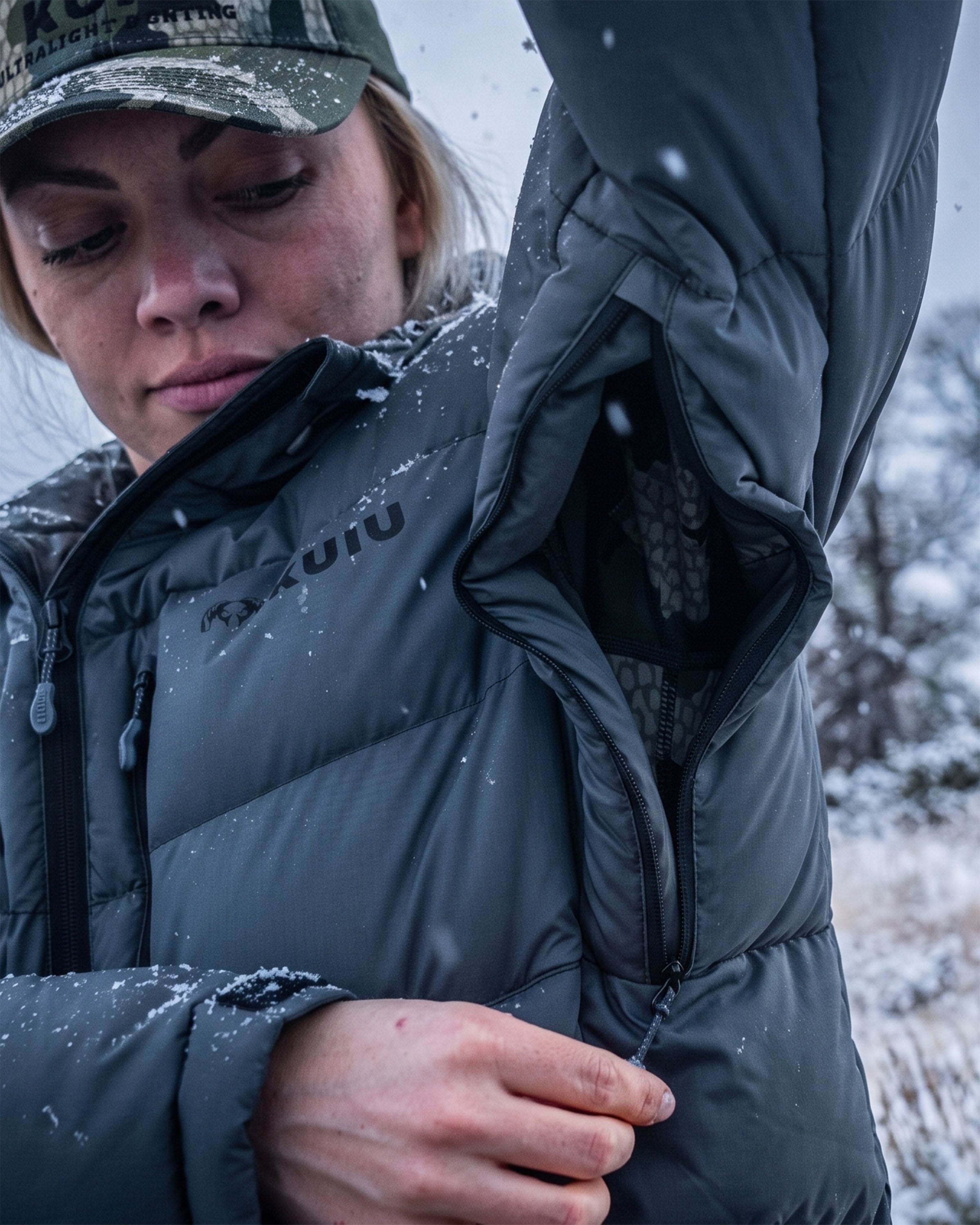 Women'S Super Down PRO Hooded Jacket | Valo - Image 8